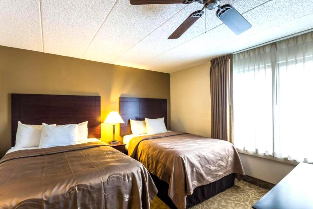 Norwood Inn & Suites Milwaukee Butler Kültér fotó